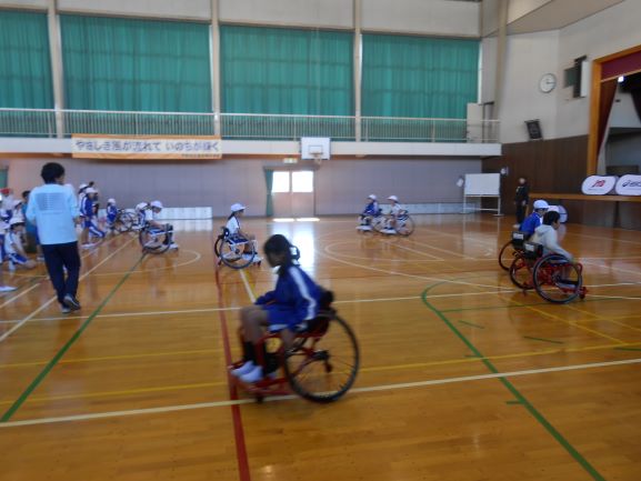 R7�����`����4�N���Q