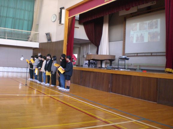 R7���Ƃ��j����Q