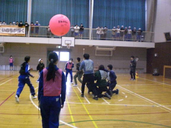 R7�����L���{�[�����P