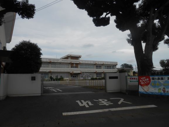 R7�ċx�݌㔼�Q