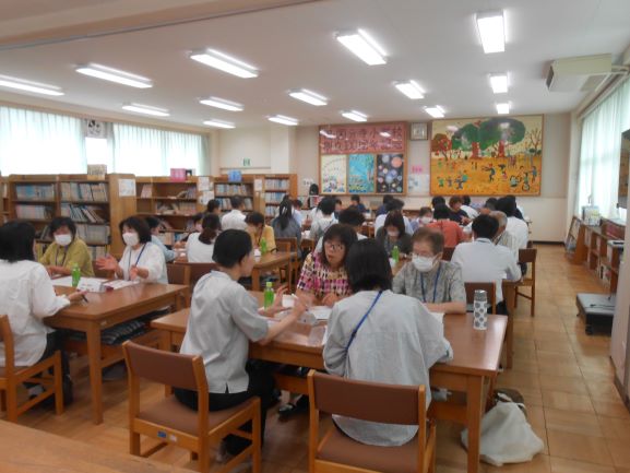 R7�����ψ��Ƃ̍��k��