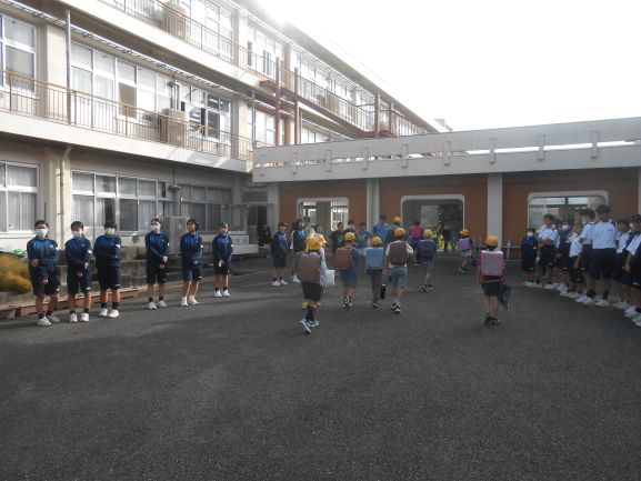 R7�����𗬂������^���P