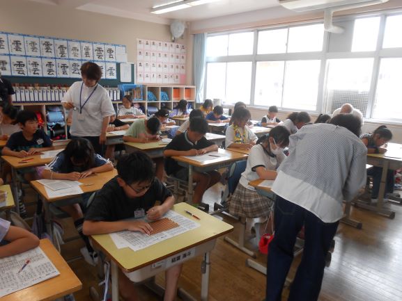 R7�_���̌��Q