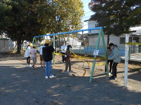 R7�^������R