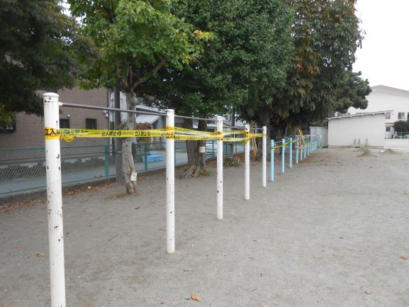 R7遊具使用禁止2