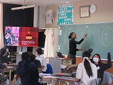 R61224English3.jpg