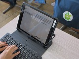 R70702typing3.jpg