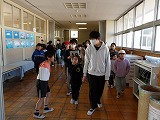 R80218walk5.jpg
