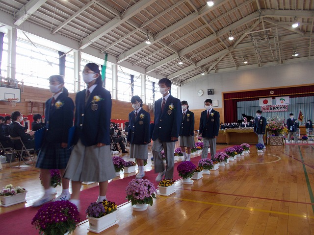 Ｒ２卒業式14