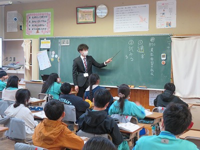 07������