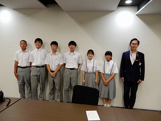 R7cyugakusei4.jpg