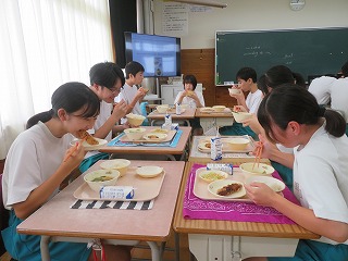 R8group32.jpg
