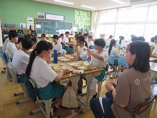 R8groupkyusyoku1.jpg