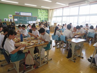 R8groupkyusyoku2.jpg